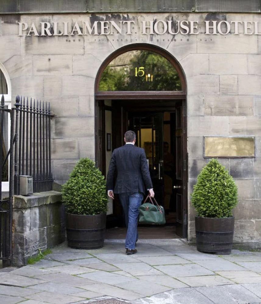 The Parliament House Отель 3*